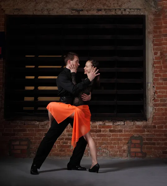 Tango dansçılar içinde hareket — Stok fotoğraf