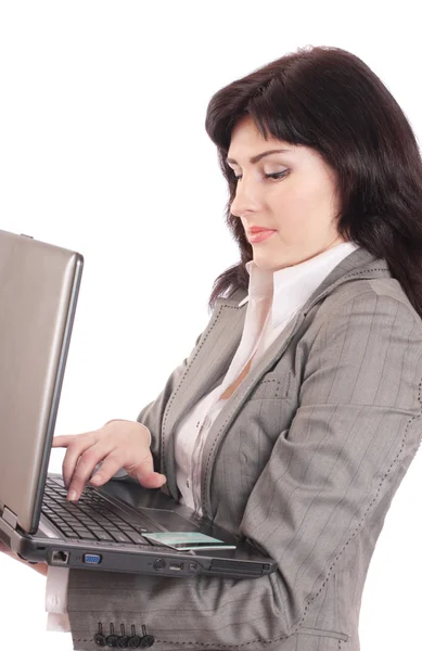 Kobiety z laptopa na białym tle — Zdjęcie stockowe
