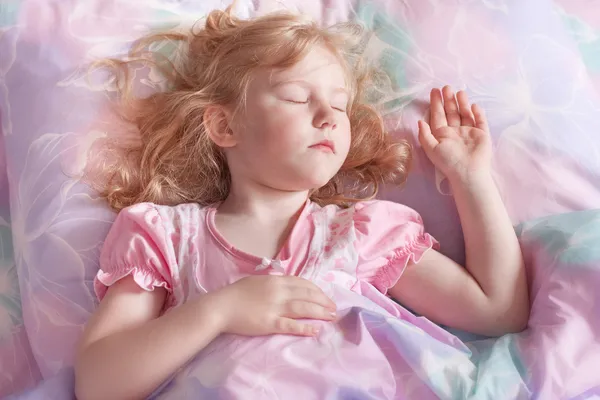 Spící dívka — Stock fotografie