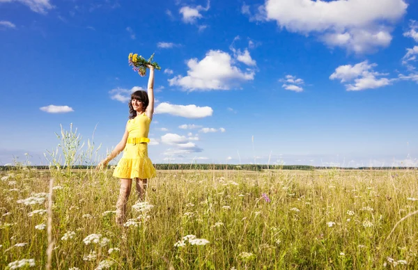 Menina bonita ao ar livre — Fotografia de Stock