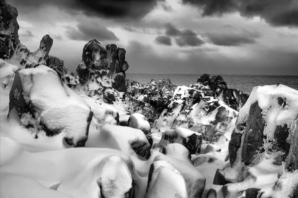 stock image Beautiful seascape. Sea and rock