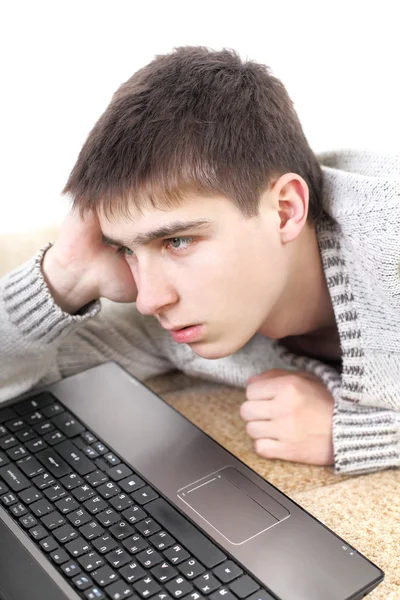 Teenager with notebook — Stock Photo, Image