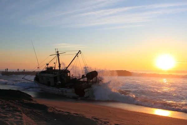 Рибальські човни рятувальні — стокове фото