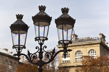 Paris sokak lambası