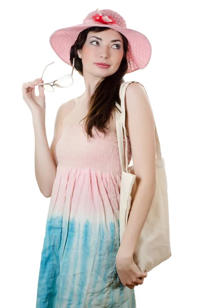 A lány egy strandon kalap portréja — Stock Fotó