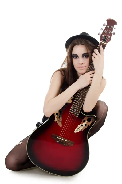 Девушка с гитарой - гранж стиль — стоковое фото