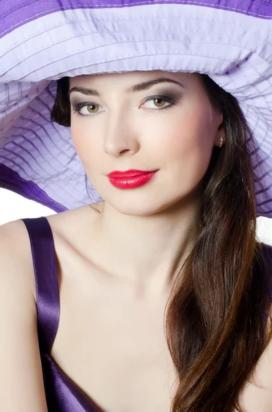 Portret piękne eleganckie kobiety w kapeluszu bez — Zdjęcie stockowe