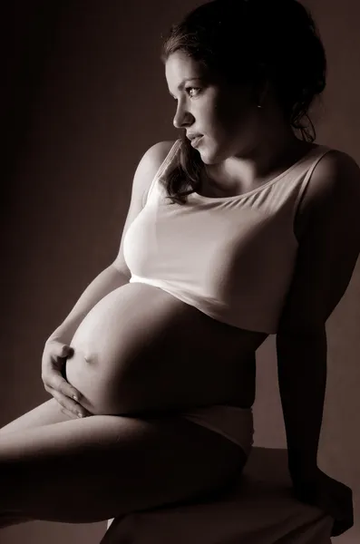 Portret van de zwangere vrouw — Stockfoto