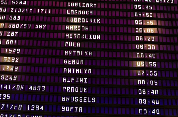 Schedule of flights at the airport — Stock Photo, Image