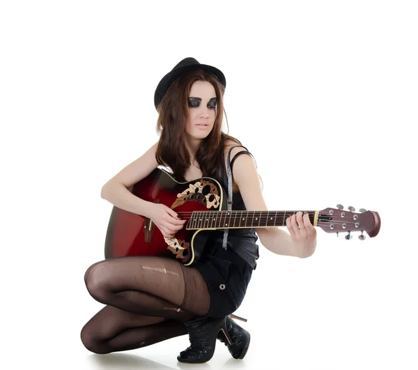 La muchacha con la guitarra - el estilo grunge —  Fotos de Stock