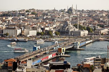 Galata Köprüsü'nden galata Kulesi