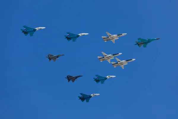 Fighters in the skies — Stock Photo, Image