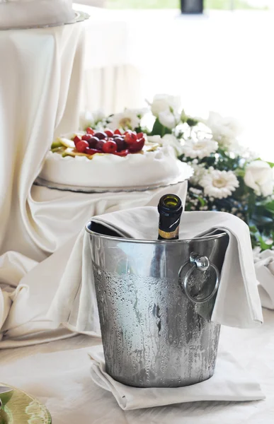 Champagne in a bucket — Stock Photo, Image