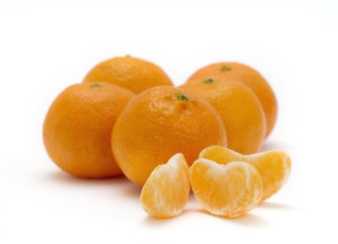 Satsumas and segments clipart