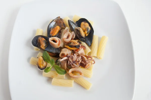 Těstoviny s mořskými plody — Stock fotografie
