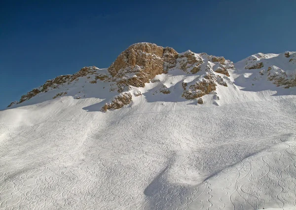 Snowy mountain range French Alpes — Stock Photo, Image