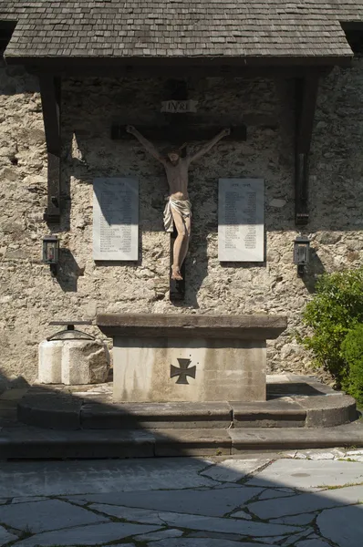 Wood Crucifix Memorial of the First and Second World War, near Velden (Carinthia, Austria) — Stock Photo, Image