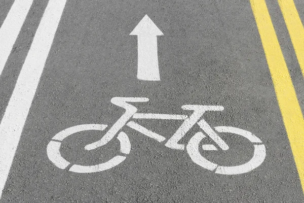 Polkupyörän kaista, tie polkupyörille — kuvapankkivalokuva