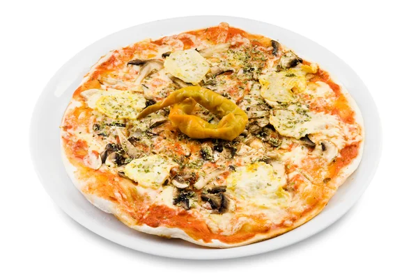 Pizza ile mantar, peynir, biber biber plaka üzerinde — Stok fotoğraf