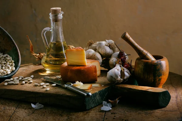 Ρουστίκ νεκρή φύση με τυρί — Φωτογραφία Αρχείου