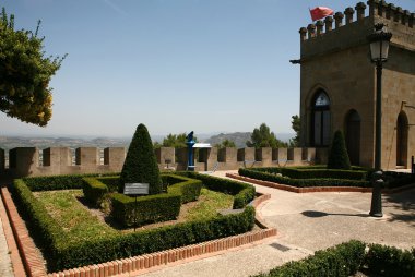 Gardenl historic castle in Xátiva