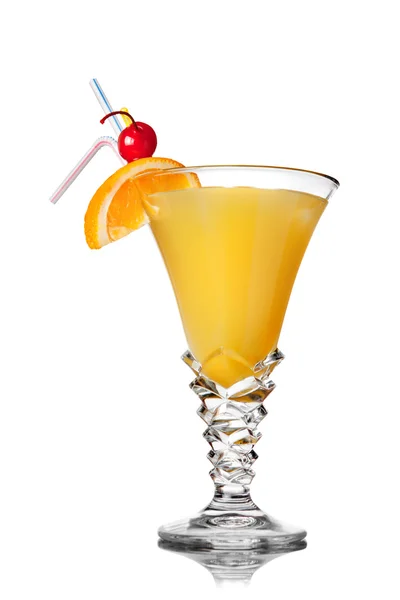 Gelber Cocktail isoliert auf Weiß — Stockfoto