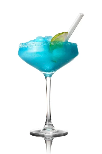 Блакитний коктейль ізольований на білому — стокове фото