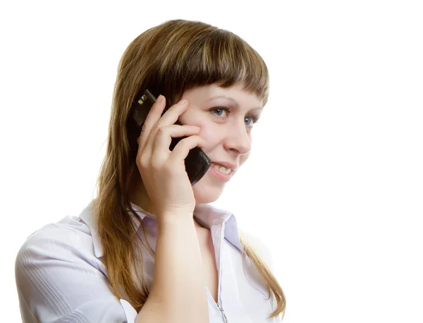 Jonge vrouw praten op een mobiele telefoon — Stockfoto