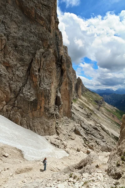 Caminhada no monte Dolomites — Fotografia de Stock