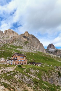 kulübe ile Catinaccio monte