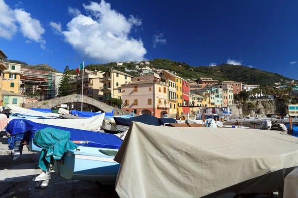 Båtar i bogliasco, Italien — Stockfoto