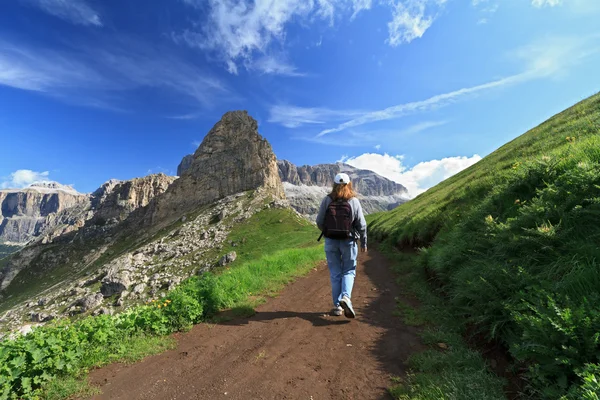 Hiking in Fassa Valley — Stock Photo, Image