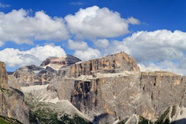 SaaS Pordoi ve Piz Boe' monte