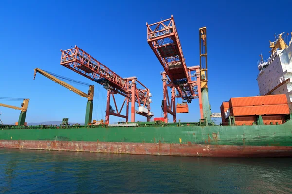 Konténerszállító hajó-kikötő — Stock Fotó