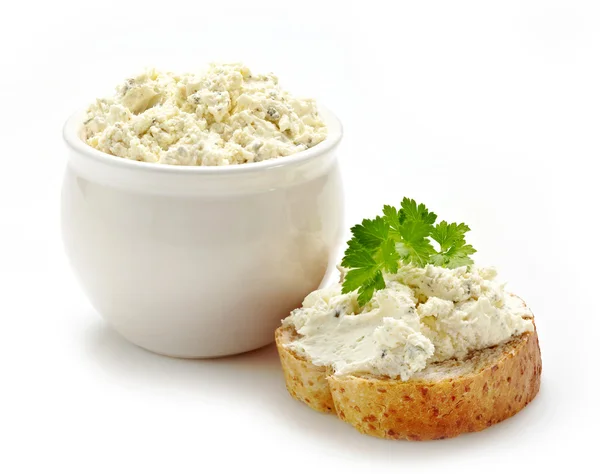 Pane con crema di formaggio fresca — Foto Stock