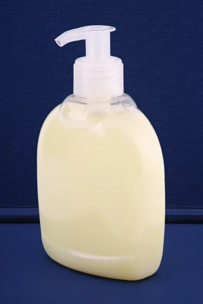 Fles van vloeibare zeep — Stockfoto