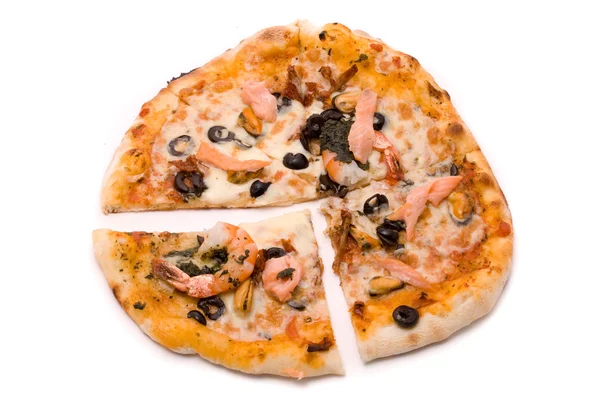 Pizza with cheese, sauce a mafia, a cream from artichokes, shrim — Stock Photo, Image