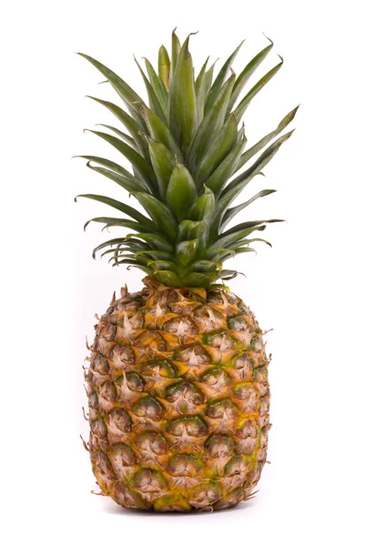 Ananas op een witte achtergrond — Stockfoto