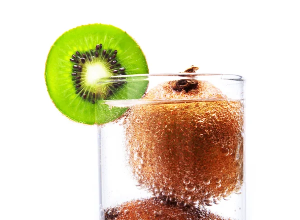 Kiwi fruta molhada — Fotografia de Stock