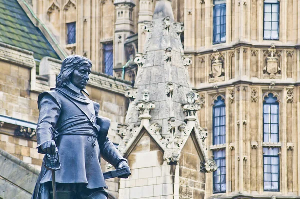 Oliver cromwell statua w Londynie, Anglia — Zdjęcie stockowe