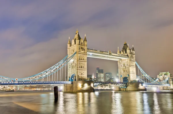 タワー ブリッジ、ロンドン, イギリス — ストック写真