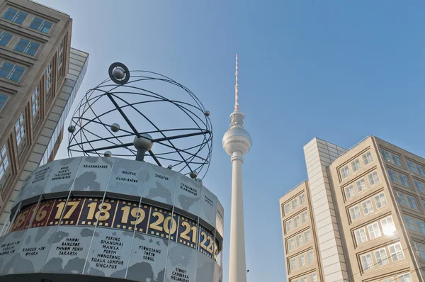 La Weltzeituhr en Alexanderplatz en Berlín — Foto de Stock