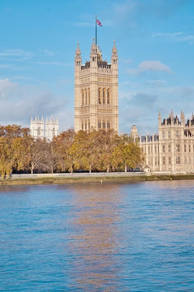 Casas do Parlamento em Londres, Inglaterra — Fotografia de Stock