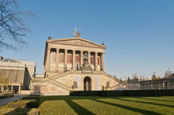 Alte nationalgalerie auf berlin, deutschland — Stockfoto
