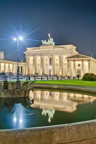 La Pariser Platz en Berlín, Alemania — Foto de Stock