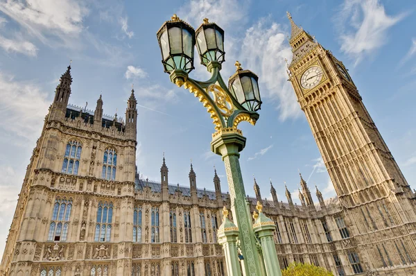 Domy Parlamentu w Londynie, Anglia — Zdjęcie stockowe