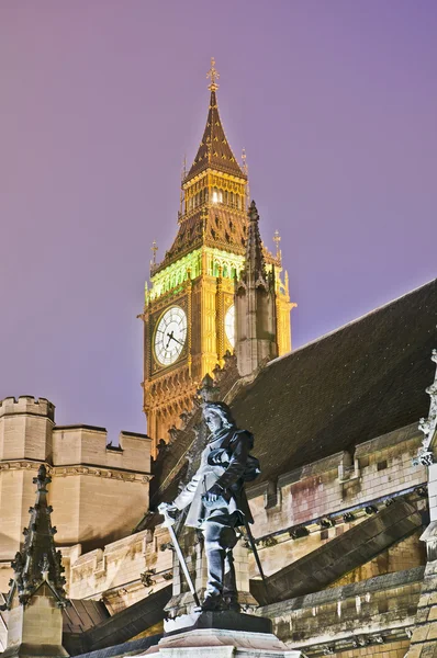 Oliver Cromwell szobor-London, Anglia — Stock Fotó