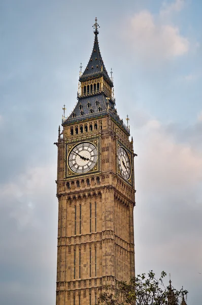 런던, 영국에서 빅 벤 탑 시계 — 스톡 사진