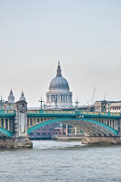Blackfriars Brücke in London, england — Stockfoto