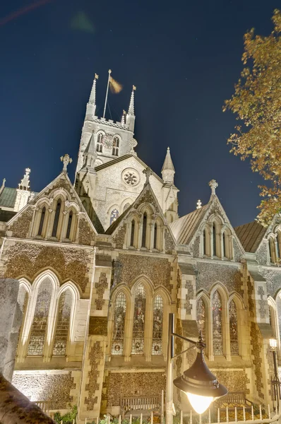 サザーク大聖堂、ロンドン、イングランドで — ストック写真